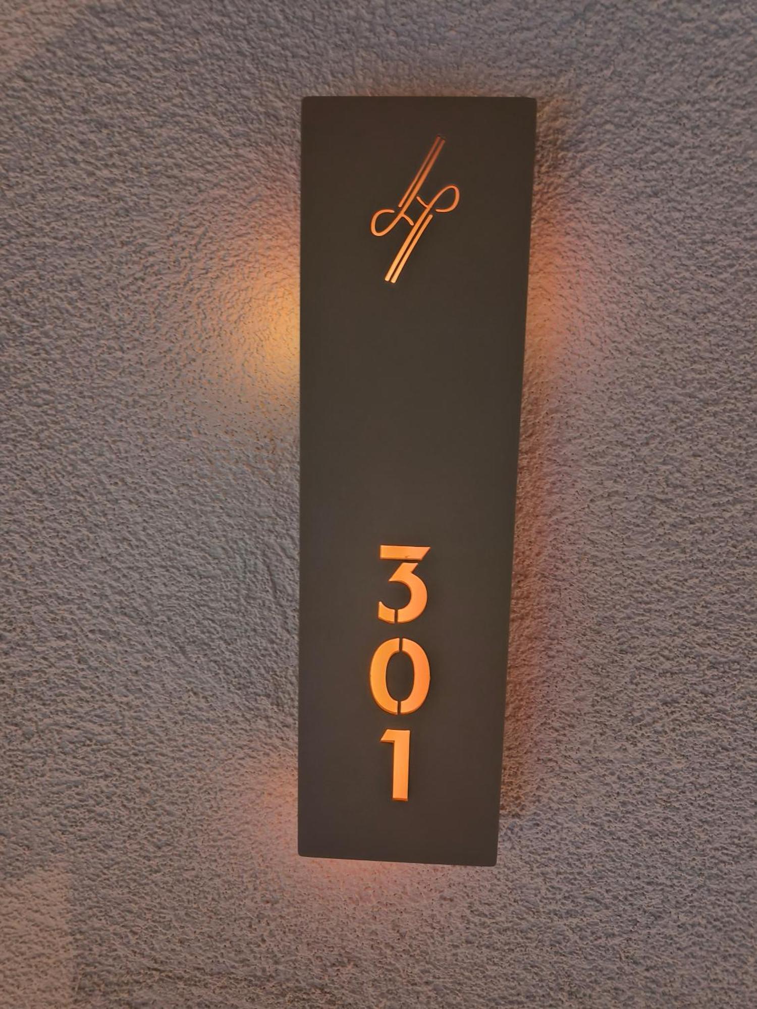 Heyday Luxury Suites ペリッサ エクステリア 写真